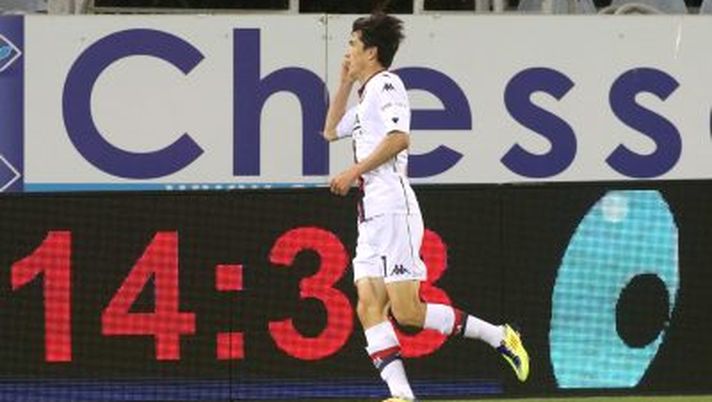 CAGLIARI, ITALY - MAY 22: Eldor Shomurodov of Genoa celebrates his goal 0- 1 during the Serie A match between Cagliari Calcio and Genoa CFC at Sardegna Arena on May 22, 2021 in Cagliari, Italy. Sporting stadiums around Italy remain under strict restrictions due to the Coronavirus Pandemic as Government social distancing laws prohibit fans inside venues resulting in games being played behind closed doors (Photo by Enrico Locci/Getty Images) CAGLIARI, ITALY - MAY 22: Eldor Shomurodov of Genoa celebrates his goal 0- 1 during the Serie A match between Cagliari Calcio and Genoa CFC at Sardegna Arena on May 22, 2021 in Cagliari, Italy. Sporting stadiums around Italy remain under strict restrictions due to the Coronavirus Pandemic as Government social distancing laws prohibit fans inside venues resulting in games being played behind closed doors (Photo by Enrico Locci/Getty Images)