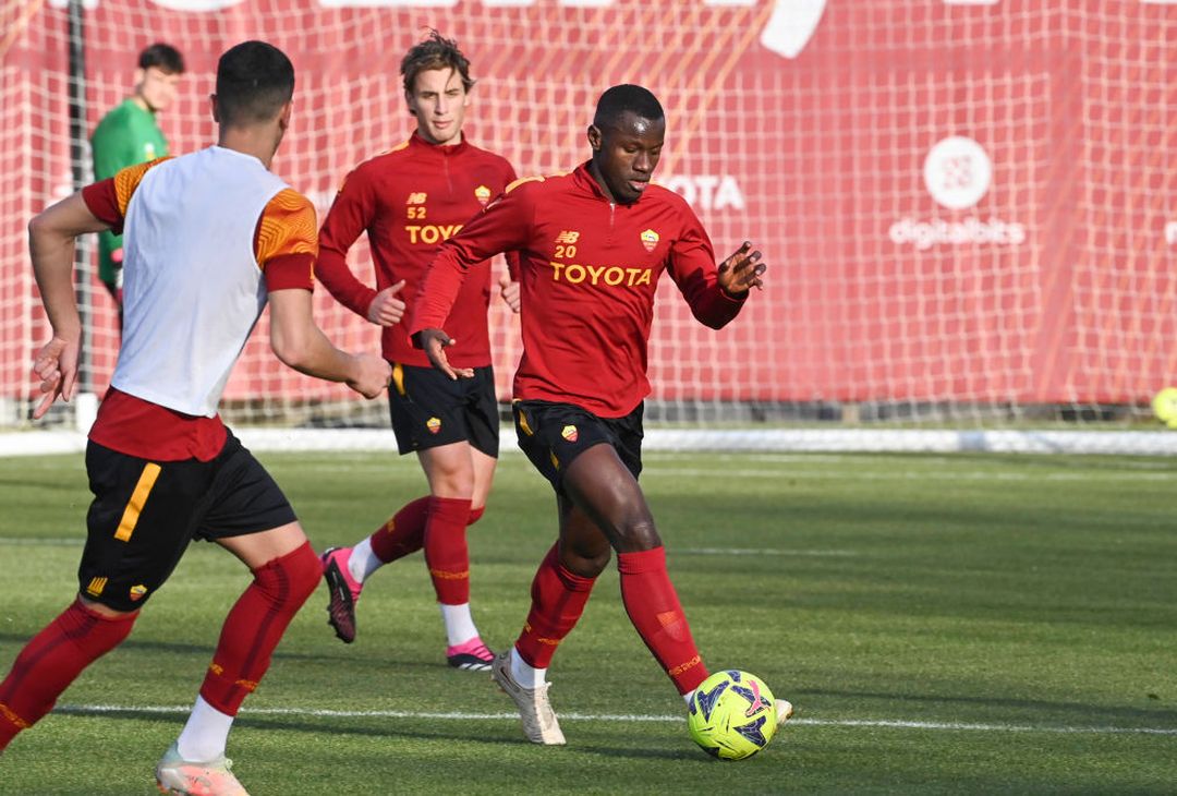 Roma, ripresa in vista dell’Empoli: ok Dybala e Wijnaldum – FOTO GALLERY - immagine 17