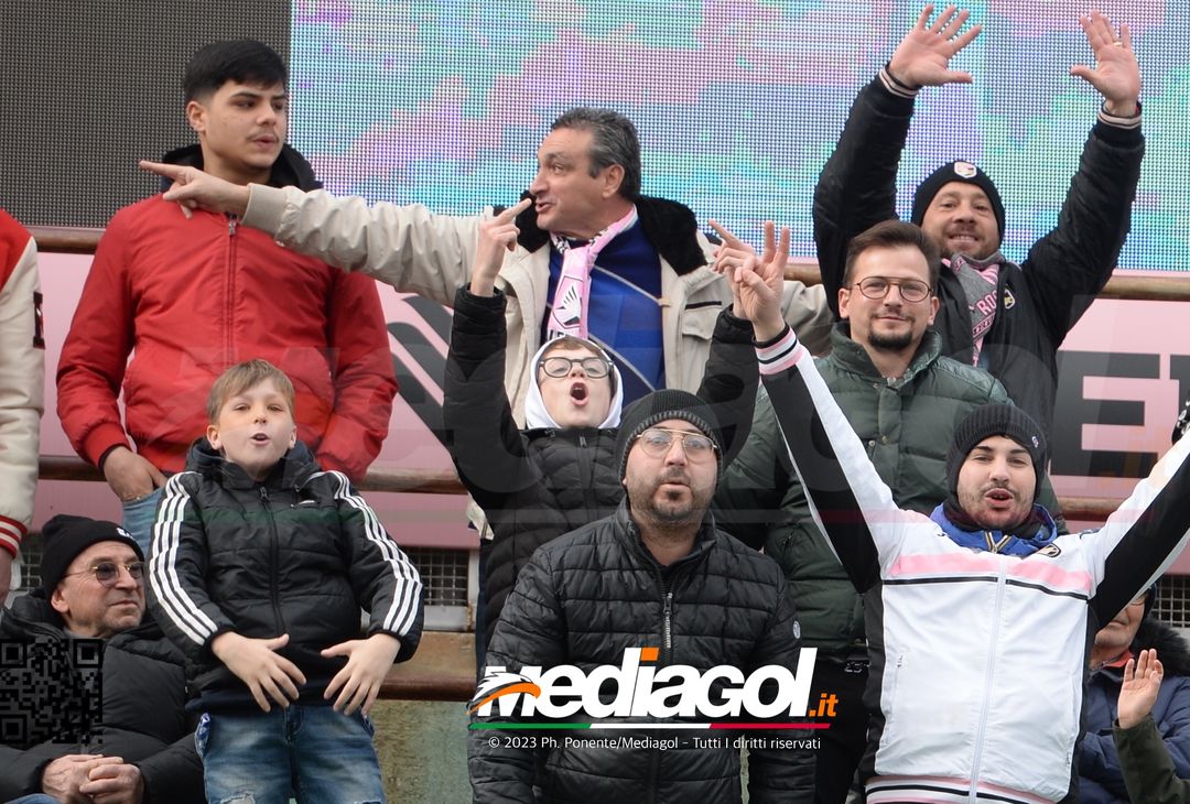 FOTOTIFO Palermo-Reggina 2-1, i tifosi allo Stadio “Renzo Barbera” (Gallery) - immagine 48