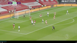 VIDEO Premier League, Arsenal-Tottenham: Lamela fa un gol strepitoso ma i Gunners battono Mourinho