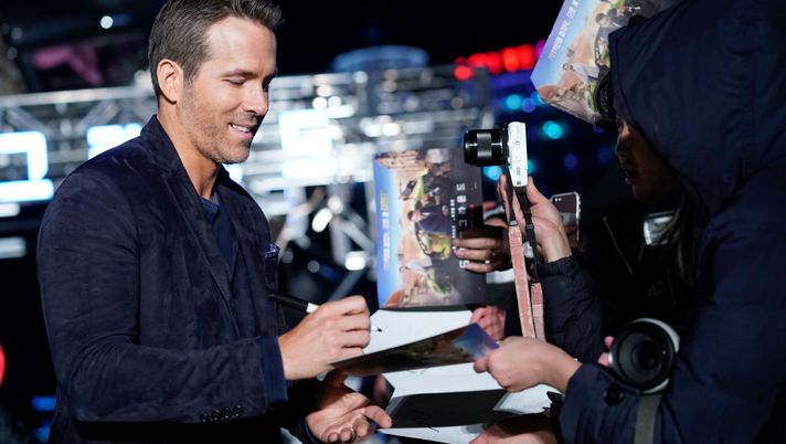 SEOUL, SOUTH KOREA - DECEMBER 02: Ryan Reynolds attends the world premiere of Netflix's '6 Underground' at Dongdaemun Design Plaza on December 02, 2019 in Seoul, South Korea. (Photo by Christopher Jue/Getty Images for Netflix) SEOUL, SOUTH KOREA - DECEMBER 02: Ryan Reynolds attends the world premiere of Netflix's '6 Underground' at Dongdaemun Design Plaza on December 02, 2019 in Seoul, South Korea. (Photo by Christopher Jue/Getty Images for Netflix)