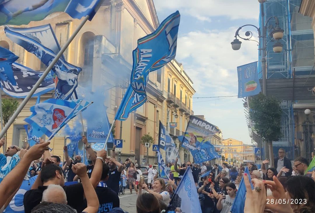 GALLERY I club UANM festeggiano lo Scudetto allo stadio Dall’Ara e dalle sedi - immagine 25