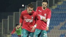 Crotone, gita al mare per un gruppetto di calciatori: assaliti dagli ultras