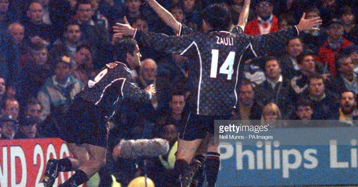 Gazzetta Dello Sport Du 17 Avril 1998 : Chelsea-Vicenza 3-1 (Zola, Luiso) - Coupe Des Coupes