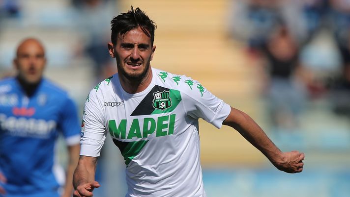 EMPOLI, ITALY - APRIL 30: Alberto Aquilani of US Sassuolo in action during the Serie A match between Empoli FC and US Sassuolo at Stadio Carlo Castellani on April 30, 2017 in Empoli, Italy.  (Photo by Gabriele Maltinti/Getty Images)  EMPOLI, ITALY - APRIL 30: Alberto Aquilani of US Sassuolo in action during the Serie A match between Empoli FC and US Sassuolo at Stadio Carlo Castellani on April 30, 2017 in Empoli, Italy.  (Photo by Gabriele Maltinti/Getty Images)