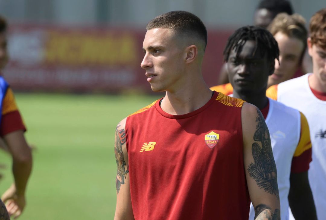 Roma in campo a Trigoria prima di partire per il Portogallo – FOTO GALLERY - immagine 3