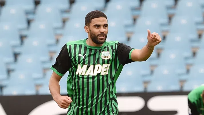 CESENA, ITALY - SEPTEMBER 27:  Gregoire Defrel  of US Sassuolo celebrates after scoring goal 1-3 during the Serie A match between Spezia Calcio and US Sassuolo at Dino Manuzzi Stadium on September 27, 2020 in Cesena, Italy.  (Photo by Giuseppe Bellini/Getty Images)