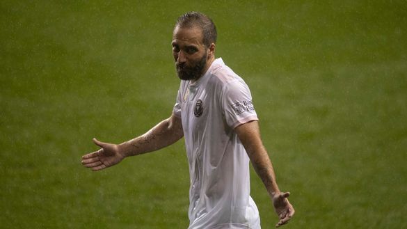Higuain, esordio da incubo Higuain