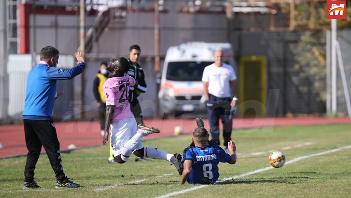 Mamadou Kanoute (Palermo FC) Andrea Cittadino (AS Bisceglie) Mamadou Kanoute (Palermo FC) Andrea Cittadino (AS Bisceglie)