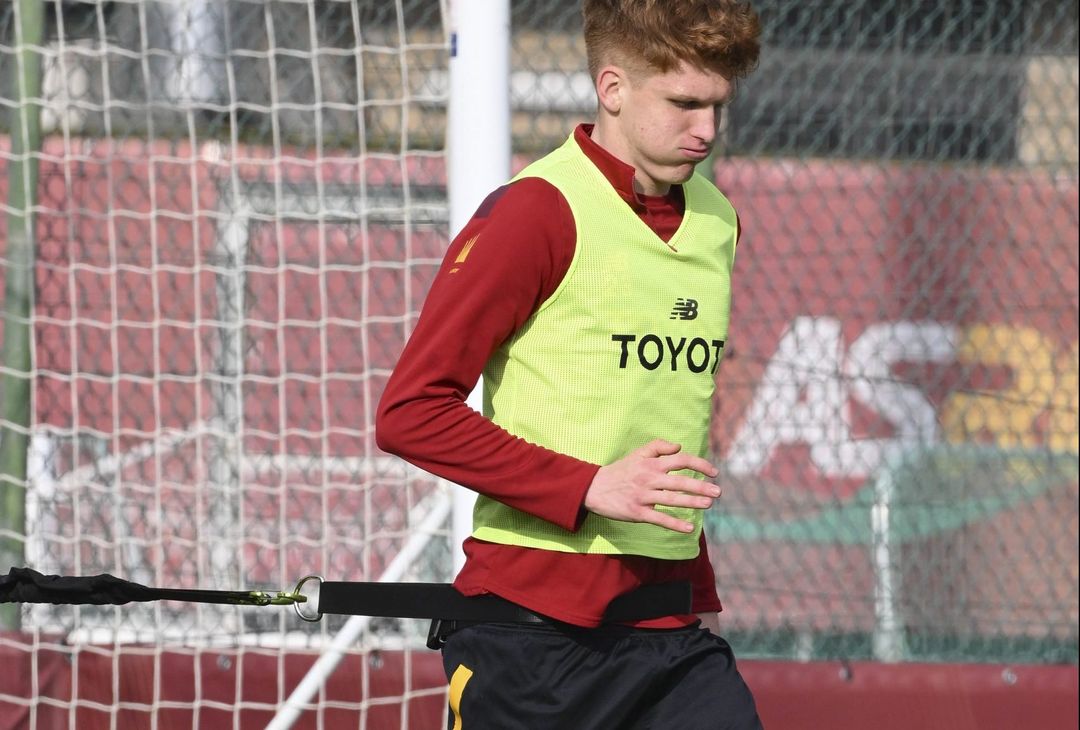 Roma, allenamento a Trigoria dopo la vittoria contro il Bologna – FOTO GALLERY - immagine 19