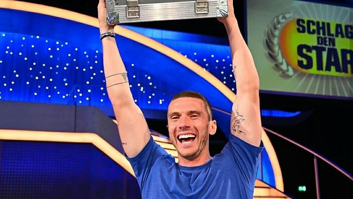 Instagram @robingosens Inter, Gosens trionfa in un programma televisivo: premio devoluto in beneficenza - immagine 1