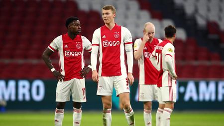 AMSTERDAM, NETHERLANDS - JANUARY 10: (L-R) Quincy Promes, Perr Schuurs, Davy Klaassen and Nicolas Tagliafico of Ajax look on during the Dutch Eredivisie match between Ajax and PSV Eindhoven at Johan Cruijff Arena on January 10, 2021 in Amsterdam, Netherlands. (Photo by Dean Mouhtaropoulos/Getty Images)