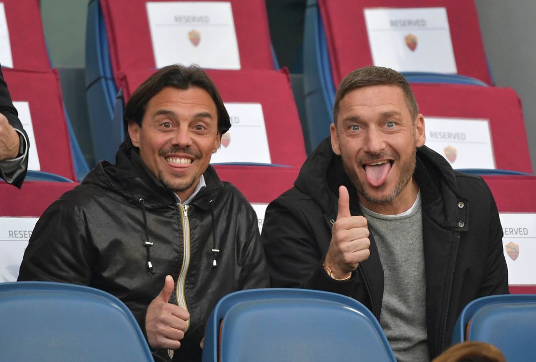 La Roma si scatena: Mancini con la bandiera, Abraham si spoglia – FOTO GALLERY - immagine 49