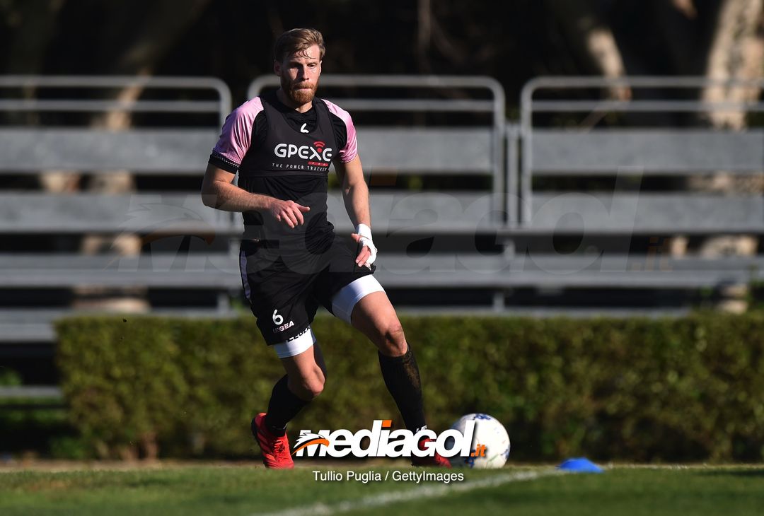  PALERMO, ITALY - MARCH 06: Niklas Gunnarsson in action during a US Citta' di Palermo training session at Tenente Carmelo Onorato Sports Center on March 06, 2019 in Palermo, Italy. (Photo by Tullio M. Puglia/Getty Images) 