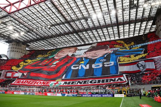 (Photo by Marco Luzzani/Getty Images) Derby di Milano, la maledizione del sabato sera: Inter sempre sconfitta alle 18- immagine 3