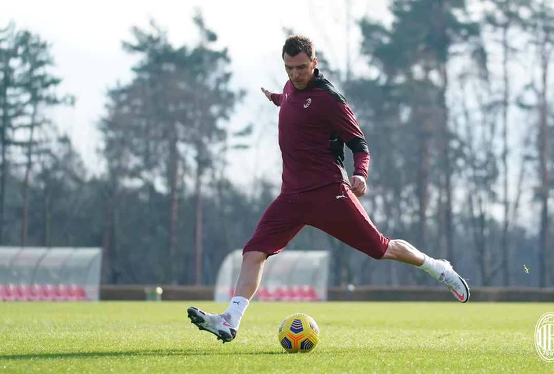  Mario Mandzukic, nuovo attaccante del Milan | Calciomercato AC Milan News (acmilan.com) 