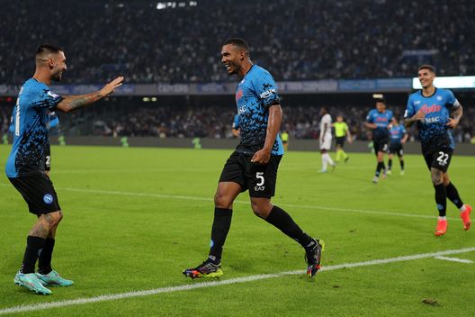 (Photo by Francesco Pecoraro/Getty Images) Napoli-Bologna, le pagelle: Lozano è on fire! Kvara instancabile, Osimhen è decisivo- immagine 2