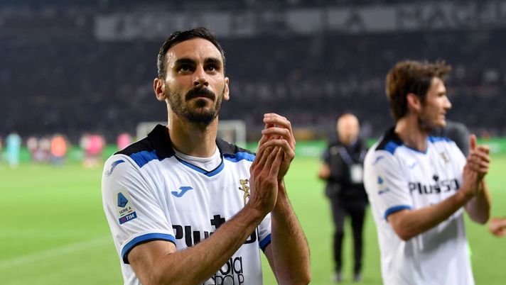 TURIN, ITALY - APRIL 29: Davide Zappacosta of Atalanta BC applauds the fans following the team's victory during the Serie A match between Torino FC and Atalanta BC at Stadio Olimpico di Torino on April 29, 2023 in Turin, Italy. (Photo by Valerio Pennicino/Getty Images) Dal recupero di Zappacosta a Hojlund e il forfait di Boga: la formazione dell’Atalanta - immagine 1