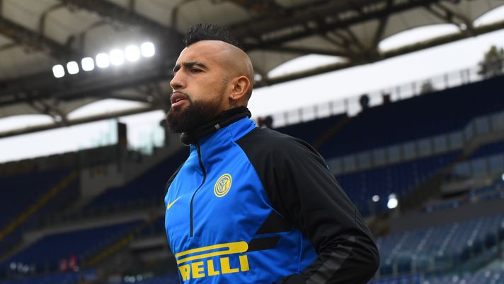 ROME, ITALY - JANUARY 10: Arturo Vidal of FC Internazionale arrives prior to the Serie A match between AS Roma and FC Internazionale at Stadio Olimpico on January 10, 2021 in Rome, Italy.Sporting stadiums around Italy remain under strict restrictions due to the Coronavirus Pandemic as Government social distancing laws prohibit fans inside venues resulting in games being played behind closed doors. (Photo by Claudio Villa - Inter/Inter via Getty Images) ROME, ITALY - JANUARY 10: Arturo Vidal of FC Internazionale arrives prior to the Serie A match between AS Roma and FC Internazionale at Stadio Olimpico on January 10, 2021 in Rome, Italy.Sporting stadiums around Italy remain under strict restrictions due to the Coronavirus Pandemic as Government social distancing laws prohibit fans inside venues resulting in games being played behind closed doors. (Photo by Claudio Villa - Inter/Inter via Getty Images)