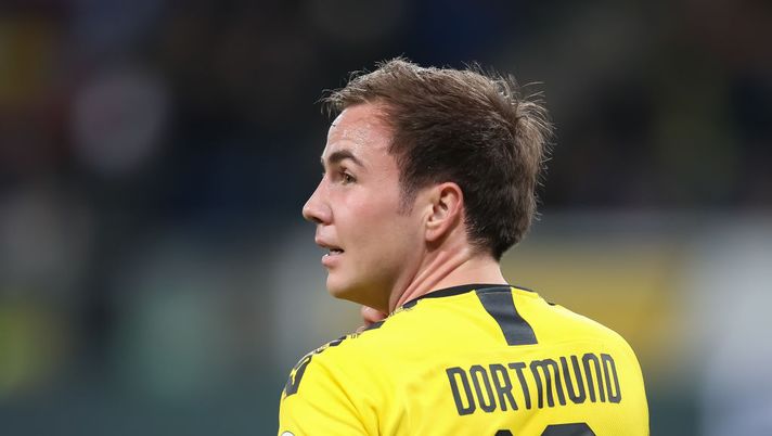 SINSHEIM, GERMANY - DECEMBER 20: Mario Goetze of Borussia Dortmund looks on during the Bundesliga match between TSG 1899 Hoffenheim and Borussia Dortmund at PreZero-Arena on December 21, 2019 in Sinsheim, Germany. (Photo by Christian Kaspar-Bartke/Bongarts/Getty Images) 