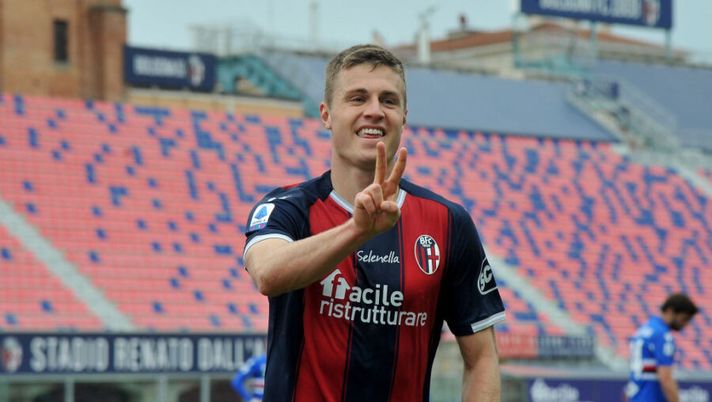 BOLOGNA, ITALY - MARCH 14: Mattias Svanberg of Bologna FC celebrates after scoring his team's second goal during the Serie A match between Bologna FC and UC Sampdoria at Stadio Renato Dall'Ara on March 14, 2021 in Bologna, Italy. (Photo by Mario Carlini / Iguana Press/Getty Images) Svanberg: “Chi fa il fantacalcio a Bologna è felice con me! Sì, mi prenderei all’asta” - immagine 1