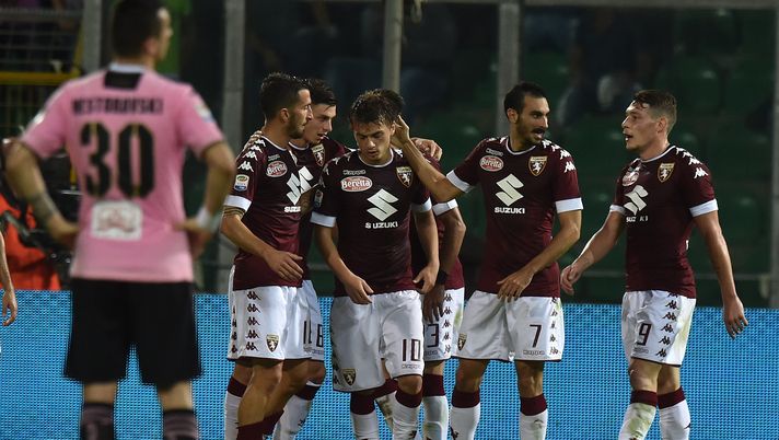 I festeggiamenti della squadra dopo il secondo gol di Ljajic a Palermo 
