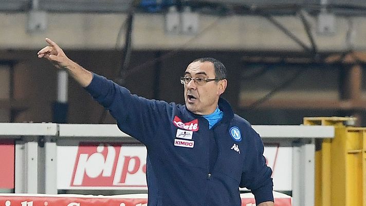 TURIN, ITALY - DECEMBER 16: Coach of SSC Napoli Maurizio Sarri gestures during the Serie A match between Torino FC and SSC Napoli at Stadio Olimpico di Torino on December 16, 2017 in Turin, Italy.  (Photo by Francesco Pecoraro/Getty Images) 