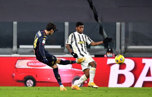 Filippo Melegoni nel tiro vincente contro la Juventus Filippo Melegoni nel tiro vincente contro la Juventus
