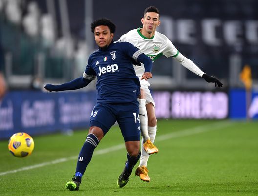 McKennie in azione durante Juventus-Sassuolo McKennie in azione durante Juventus-Sassuolo