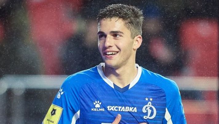 Chelsea e Lipsia, lo stop di Sandro Schwartz: “Per il suo bene Zakharyan deve restare a Mosca” Chelsea e Lipsia, lo stop di Sandro Schwartz: “Per il suo bene Zakharyan deve restare a Mosca”