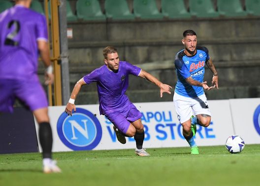 CASTEL DI SANGRO, ITALY - JULY 27: Matteo Politano of Napoli during the Pre-season Friendly match between SSC Napoli and Adana Demirspor on July 27, 2022 in Castel di Sangro, Italy. (Photo by SSC NAPOLI/SSC NAPOLI via Getty Images) politano