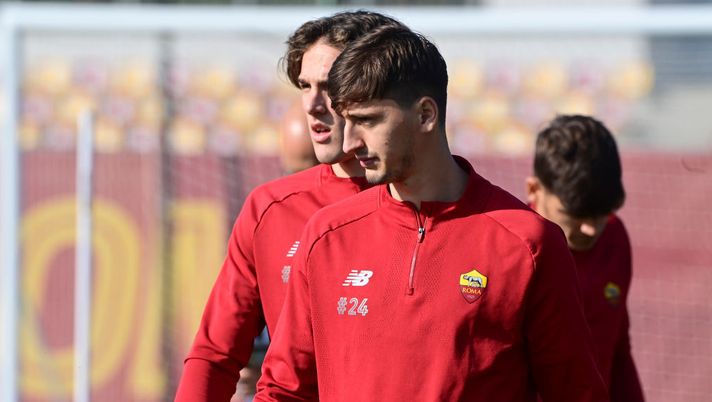 Kumbulla k.o. A Genova verso la difesa a tre - immagine 1