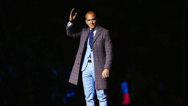 LONDON, ENGLAND - MAY 10: Former West Ham United player Paolo Di Canio salutes the crowd as part of the after match presentations following the Barclays Premier League match between West Ham United and Manchester United at the Boleyn Ground on May 10, 2016 in London, England. West Ham United are playing their last ever home match at the Boleyn Ground after their 112 year stay at the stadium. The Hammers will move to the Olympic Stadium for the 2016-17 season. (Photo by Paul Gilham/Getty Images) LONDON, ENGLAND - MAY 10: Former West Ham United player Paolo Di Canio salutes the crowd as part of the after match presentations following the Barclays Premier League match between West Ham United and Manchester United at the Boleyn Ground on May 10, 2016 in London, England. West Ham United are playing their last ever home match at the Boleyn Ground after their 112 year stay at the stadium. The Hammers will move to the Olympic Stadium for the 2016-17 season. (Photo by Paul Gilham/Getty Images)