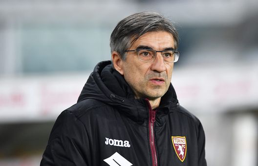 TURIN, ITALY - DECEMBER 02: Ivan Juric, Head Coach of Torino FC watches on prior to the Serie A match between Torino FC and Empoli FC at Stadio Olimpico di Torino on December 02, 2021 in Turin, Italy. (Photo by Valerio Pennicino/Getty Images)