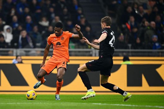 Van der Vaart: “Da anni Dumfries il nostro miglior giocatore. Mi ha sorpreso la scelta di Koeman”- immagine 3