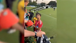VIDEO / Perin cuore d’oro: il bimbo scoppia in lacrime