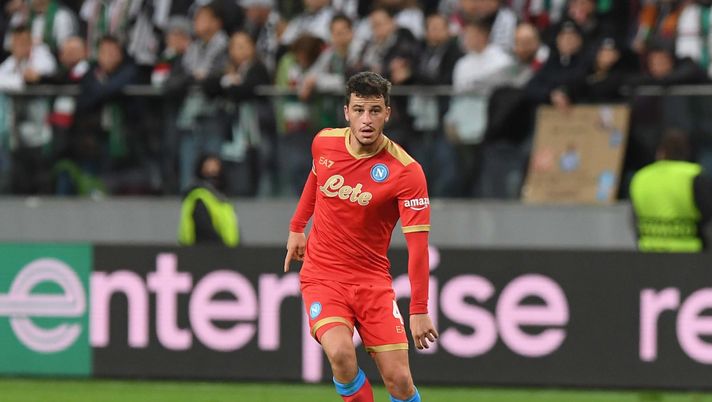 Fantacalcio Napoli, Demme positivo al Covid-19: inizio di stagione sfortunato per il centrocampista azzurro Fantacalcio Napoli, Demme positivo al Covid-19: inizio di stagione sfortunato per il centrocampista azzurro - immagine 1