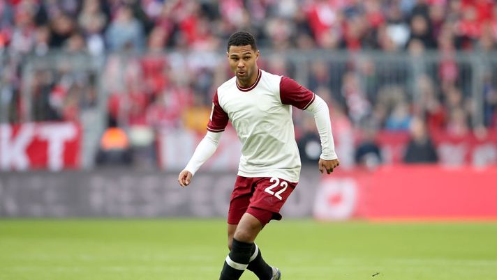 MUNICH, GERMANY - MARCH 08: Serge Gnabry of FC Bayern Muenchen run with the ball during the Bundesliga match between FC Bayern Muenchen and FC Augsburg at Allianz Arena on March 08, 2020 in Munich, Germany. (Photo by Alexander Hassenstein/Bongarts/Getty Images) MUNICH, GERMANY - MARCH 08: Serge Gnabry of FC Bayern Muenchen run with the ball during the Bundesliga match between FC Bayern Muenchen and FC Augsburg at Allianz Arena on March 08, 2020 in Munich, Germany. (Photo by Alexander Hassenstein/Bongarts/Getty Images)