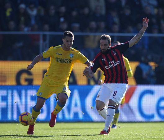 Gonzalo Higuain, attaccante del Milan (GETTY Images) Gonzalo Higuain, attaccante del Milan (GETTY Images)