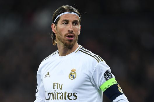 Real Madrid, Valdano sul futuro di Sergio Ramos: “Finirà per rinnovare, spero non faccia come Cristiano Ronaldo” Real Madrid, Valdano sul futuro di Sergio Ramos: “Finirà per rinnovare, spero non faccia come Cristiano Ronaldo”