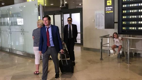 I dirigenti del Valencia al rientro in Spagna (El Desmaque.com) 