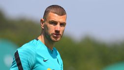 Calciomercato Inter, la Fiorentina pensa a Dzeko: i dettagli