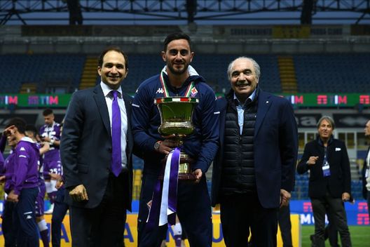 PARMA, ITALY - APRIL 28: Giuseppe Commisso, Alberto Aquilani and Rocco Commisso (Photo by Alessandro Sabattini/Getty Images) PARMA, ITALY - APRIL 28: Giuseppe Commisso, Alberto Aquilani and Rocco Commisso (Photo by Alessandro Sabattini/Getty Images)