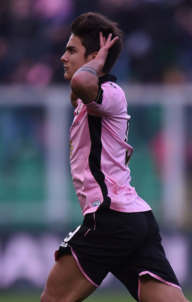  Dybala esulta durante Palermo-Hellas Verona 2-1 