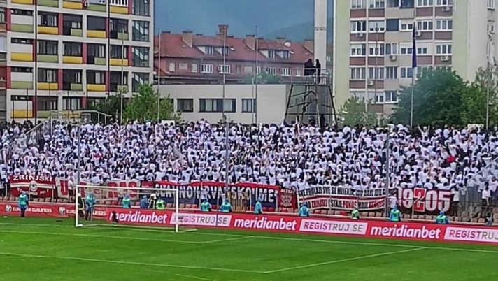 Derby di Mostar in finale di coppa: gli ultras di destra dello Zrinjski voltano le spalle all’inno nazionale - immagine 1