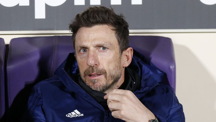 FLORENCE, ITALY - JANUARY 10: Eusebio Di Francesco manager of Cagliari Calcio looks on during the Serie A match between ACF Fiorentina and Cagliari Calcio at Stadio Artemio Franchi on January 10, 2021 in Florence, Italy. (Photo by Gabriele Maltinti/Getty Images) FLORENCE, ITALY - JANUARY 10: Eusebio Di Francesco manager of Cagliari Calcio looks on during the Serie A match between ACF Fiorentina and Cagliari Calcio at Stadio Artemio Franchi on January 10, 2021 in Florence, Italy. (Photo by Gabriele Maltinti/Getty Images)
