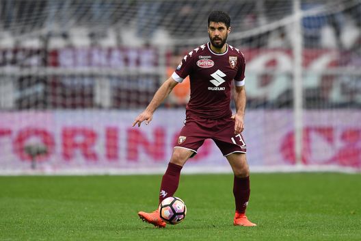 TURIN, ITALY - APRIL 02: Luca Rossettini of FC Torino in action during the Serie A match between FC Torino and Udinese Calcio at Stadio Olimpico di Torino on April 2, 2017 in Turin, Italy. (Photo by Valerio Pennicino/Getty Images) TURIN, ITALY - APRIL 02: Luca Rossettini of FC Torino in action during the Serie A match between FC Torino and Udinese Calcio at Stadio Olimpico di Torino on April 2, 2017 in Turin, Italy. (Photo by Valerio Pennicino/Getty Images)