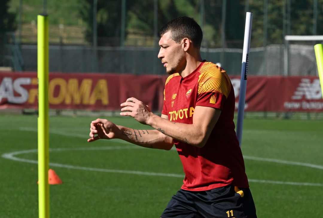 Trigoria, allenamento del mattino in vista del Betis per la Roma – FOTO GALLERY - immagine 27