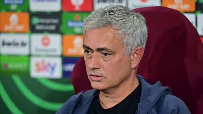 Getty Images Mourinho contro tutti: Lega, arbitri, stampa e club. Roma chiusa nel suo fortino - immagine 1