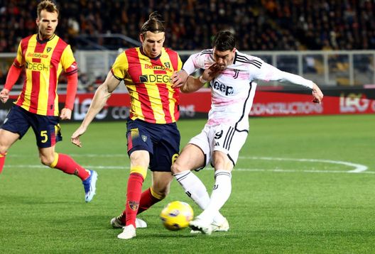 Vlahovic: “Juve più forte rispetto all’andata con l’Inter? Pensiamo all’Empoli, poi…”- immagine 2